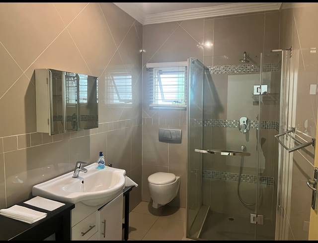 4 BEDROOM HOUSE TO LET IN WATERKLOOF RIDGE